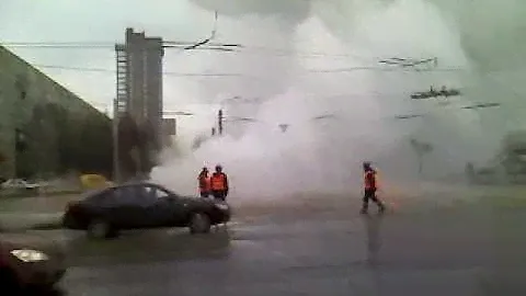 Провал грунта на пр.Большевиков, 2 видео